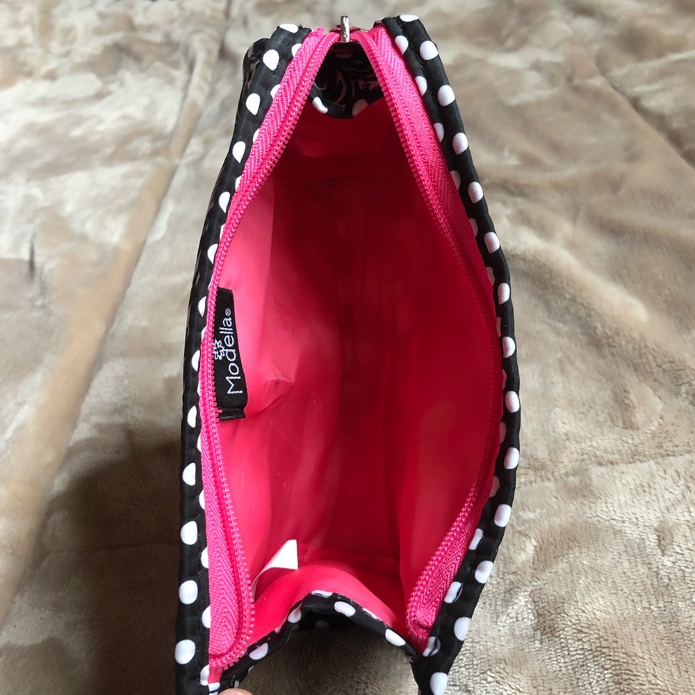 makeup bag - Picture 3 of 3